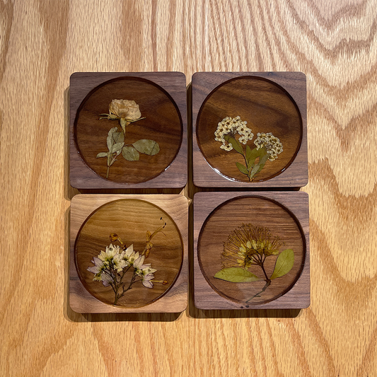 Appreciating wood work|Log embossed specimen coasters