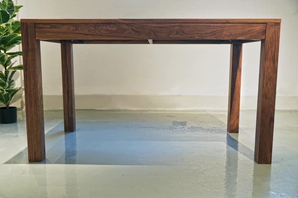 SIMPLY Square Dining Table 實木餐枱