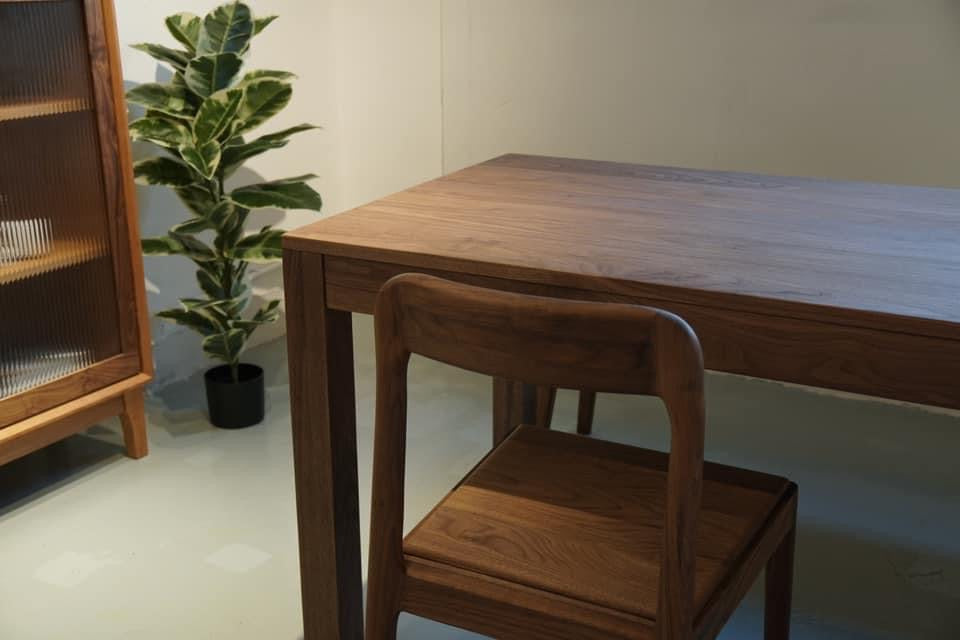 SIMPLY Square Dining Table 實木餐枱