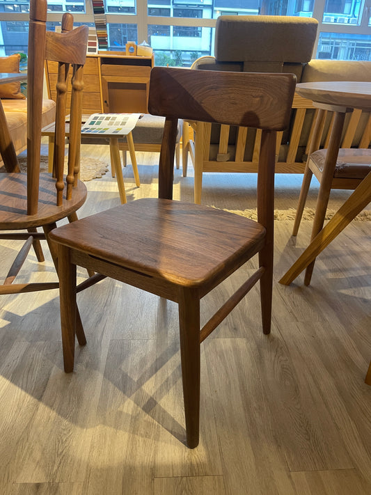 SIMPLY Edge Dining Chair 實木餐椅