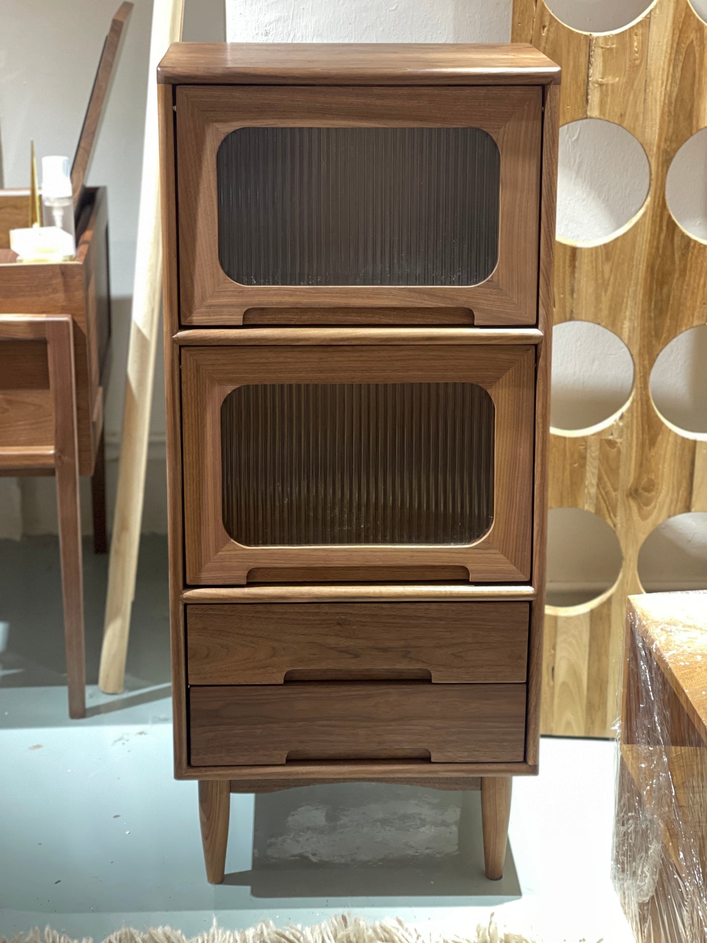 SIMPLY 3-Level Curves Beside Cabinet with 2-Drawer 實木玻璃邊櫃