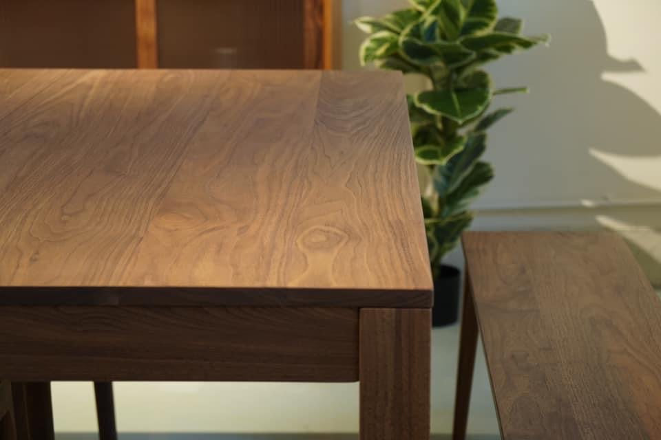 SIMPLY Square Dining Table 實木餐枱