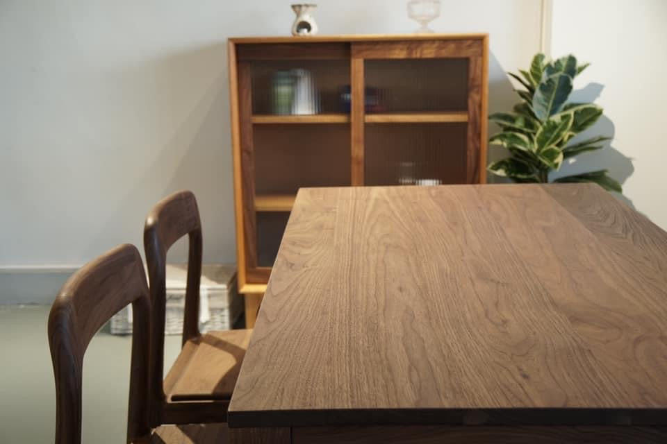 SIMPLY Square Dining Table 實木餐枱