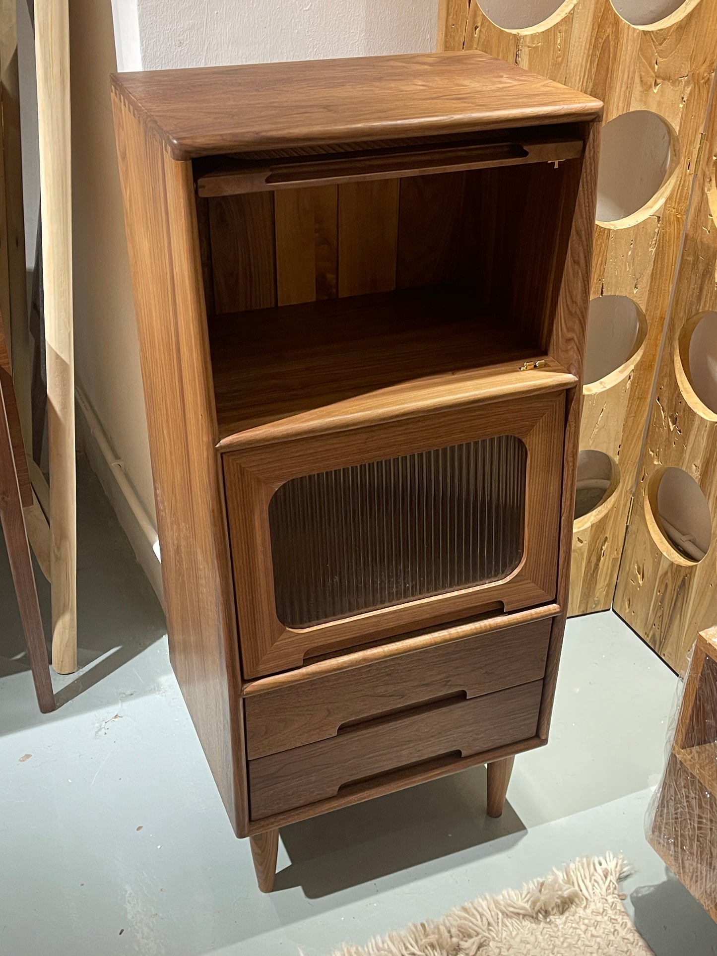 SIMPLY 3-Level Curves Beside Cabinet with 2-Drawer 實木玻璃邊櫃