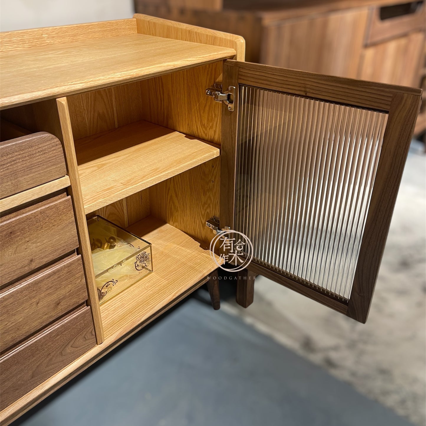 DELIGHT Sideboard 01 實木邊櫃(可訂造)