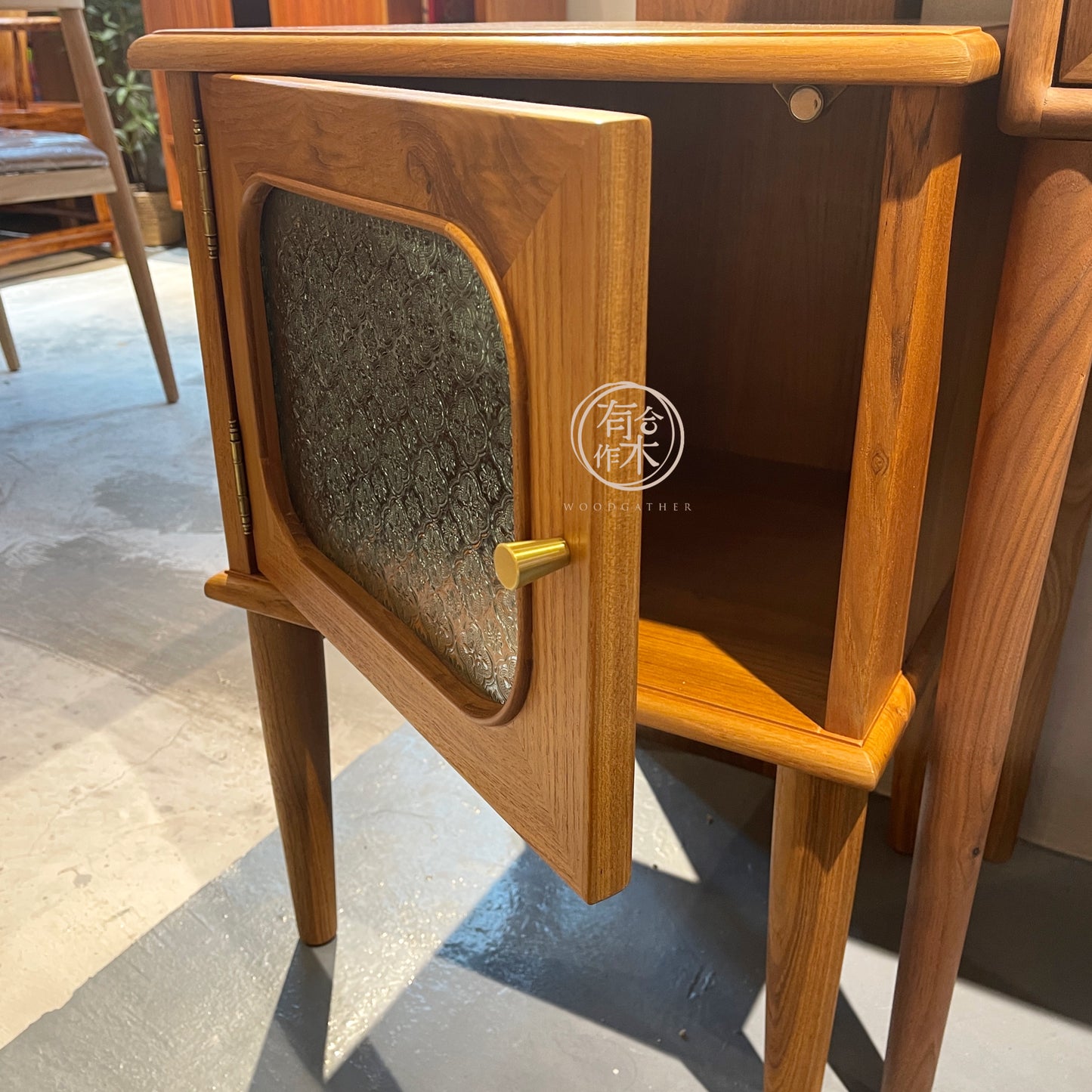 DELIGHT Bedside Cabinet 實木床頭櫃(可訂造)