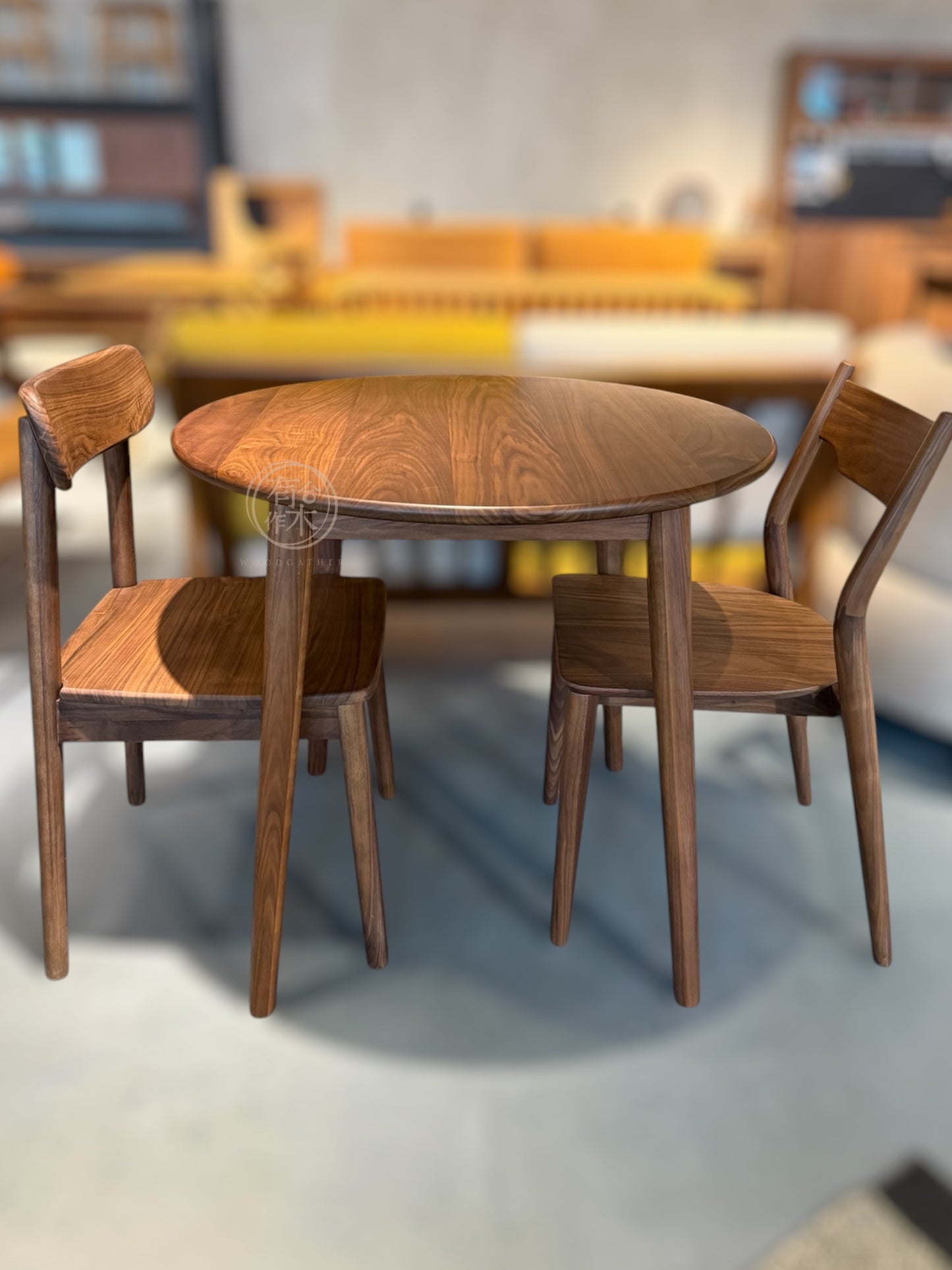 FOREST Round Table 01 實木圓形餐枱 (可訂造)