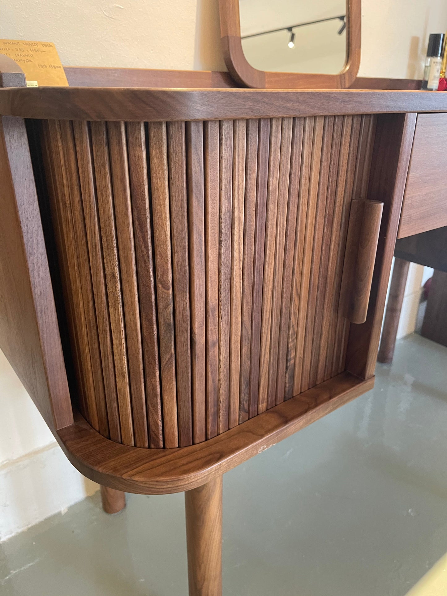 【陳列品出售】SIMPLY Walnut Vanity Desk 胡桃木梳妝枱