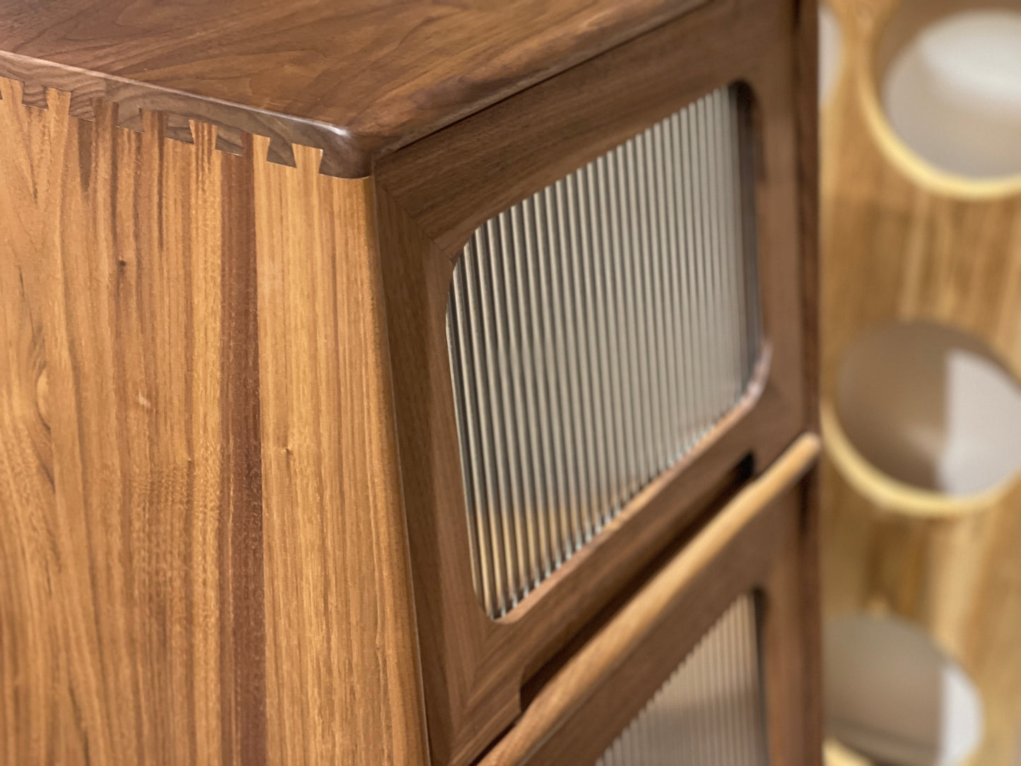 SIMPLY 3-Level Curves Beside Cabinet with 2-Drawer 實木玻璃邊櫃