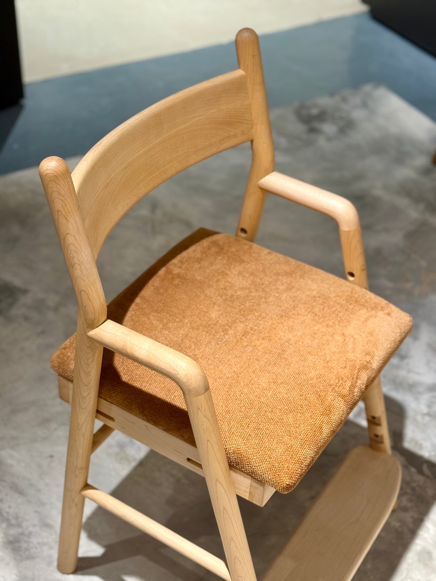 DELIGHT Kids Chair 實木兒童椅