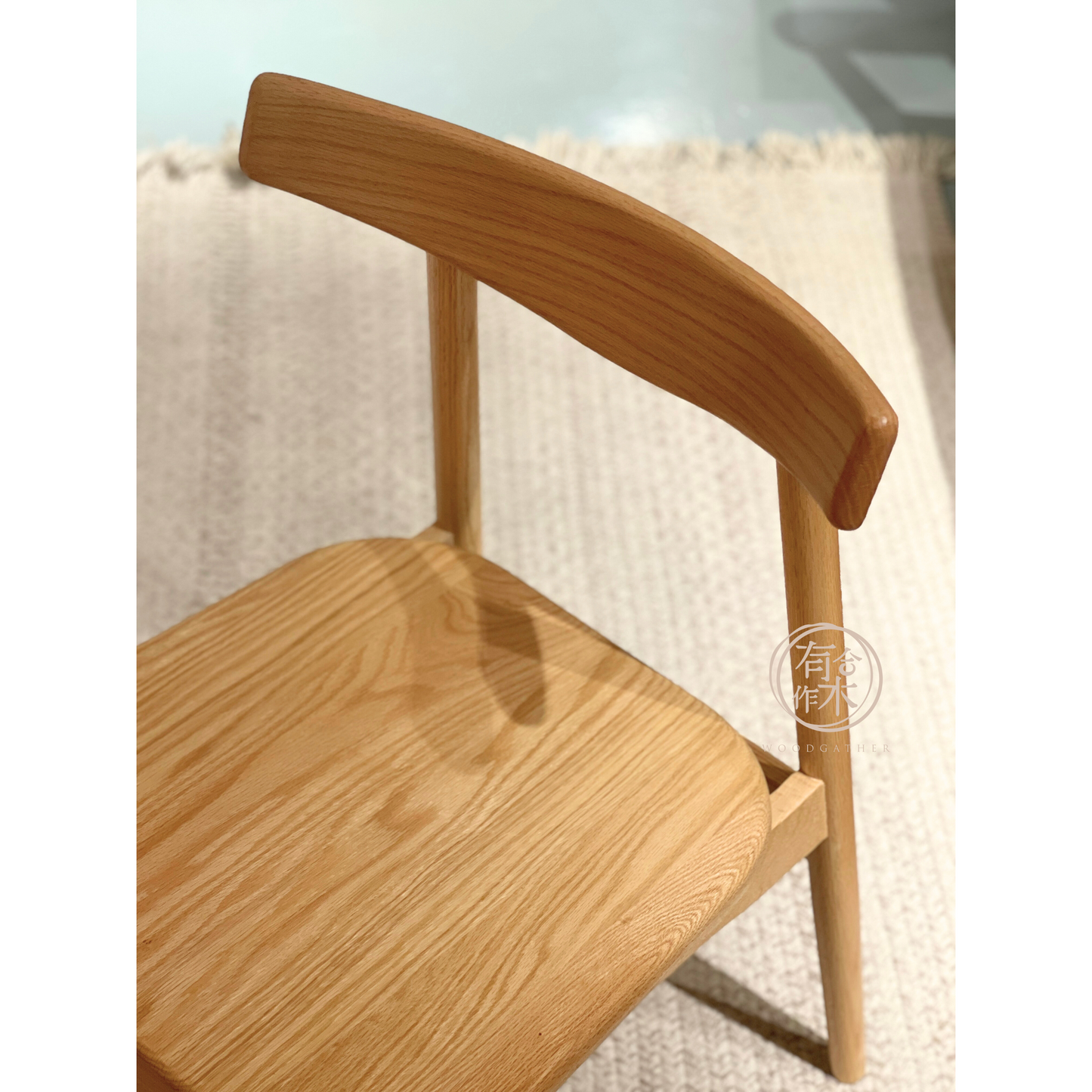 LUMINOUS Calf Dining Chair 實木牛角椅