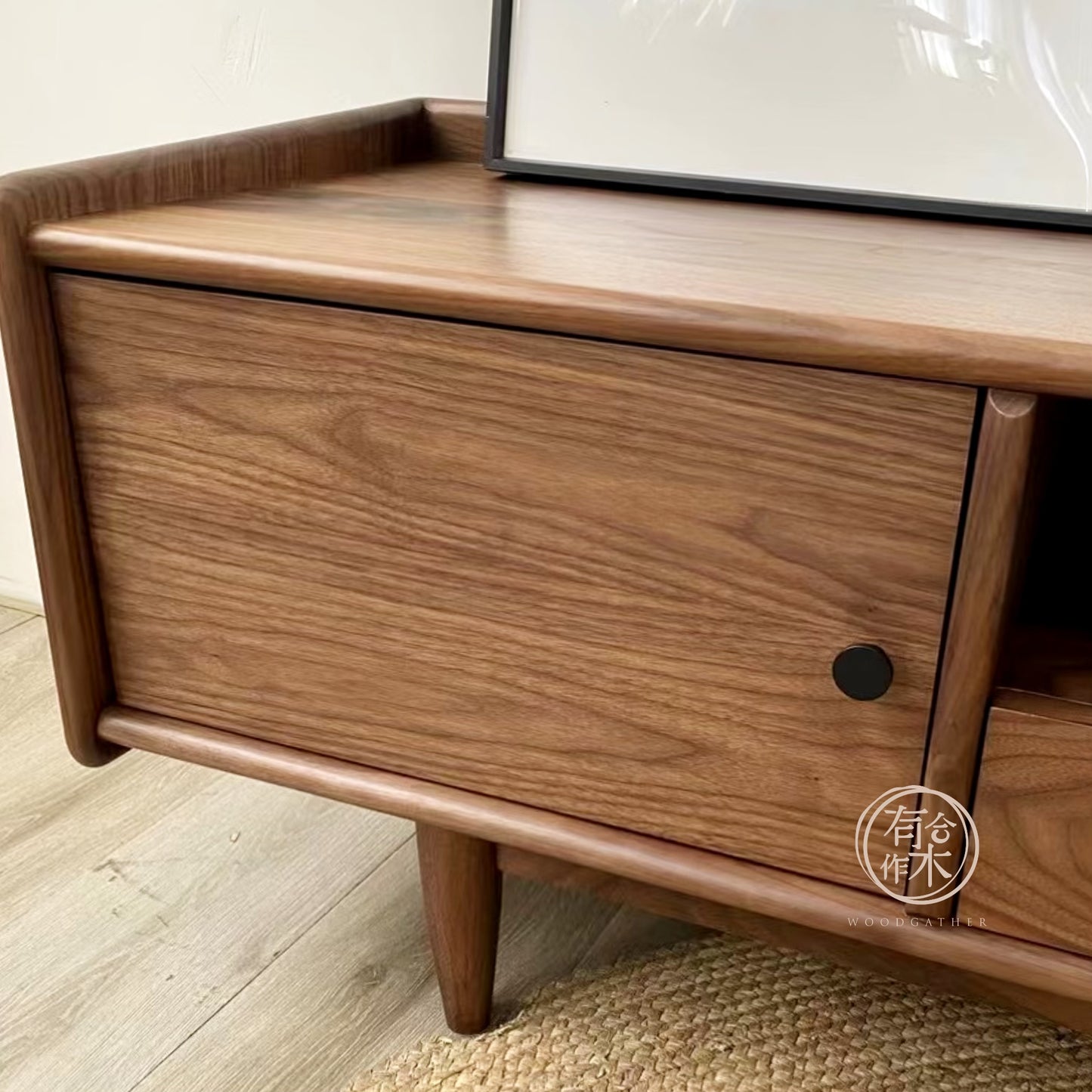 SIMPLY 2-drawer TV Board with 2-door 實木電視櫃(可訂造)