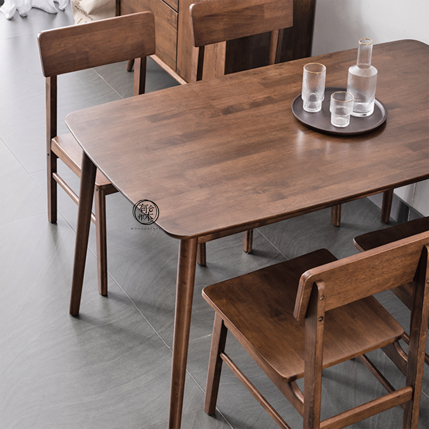 VARIETY Dining Table 實木餐枱