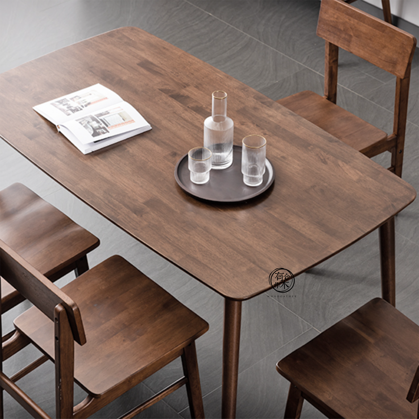 VARIETY Dining Table 實木餐枱