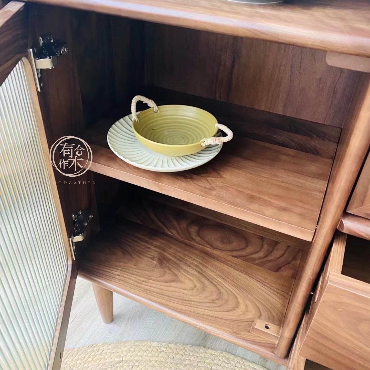 SIMPLY 2-Drawer with 2 Glass Doors Sideboard 實木邊櫃(可訂造)