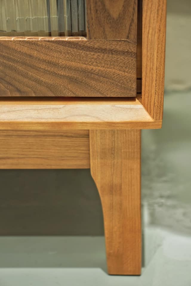 SIMPLY Solid Wood Sideboard with Slide door 實木趟門儲物櫃