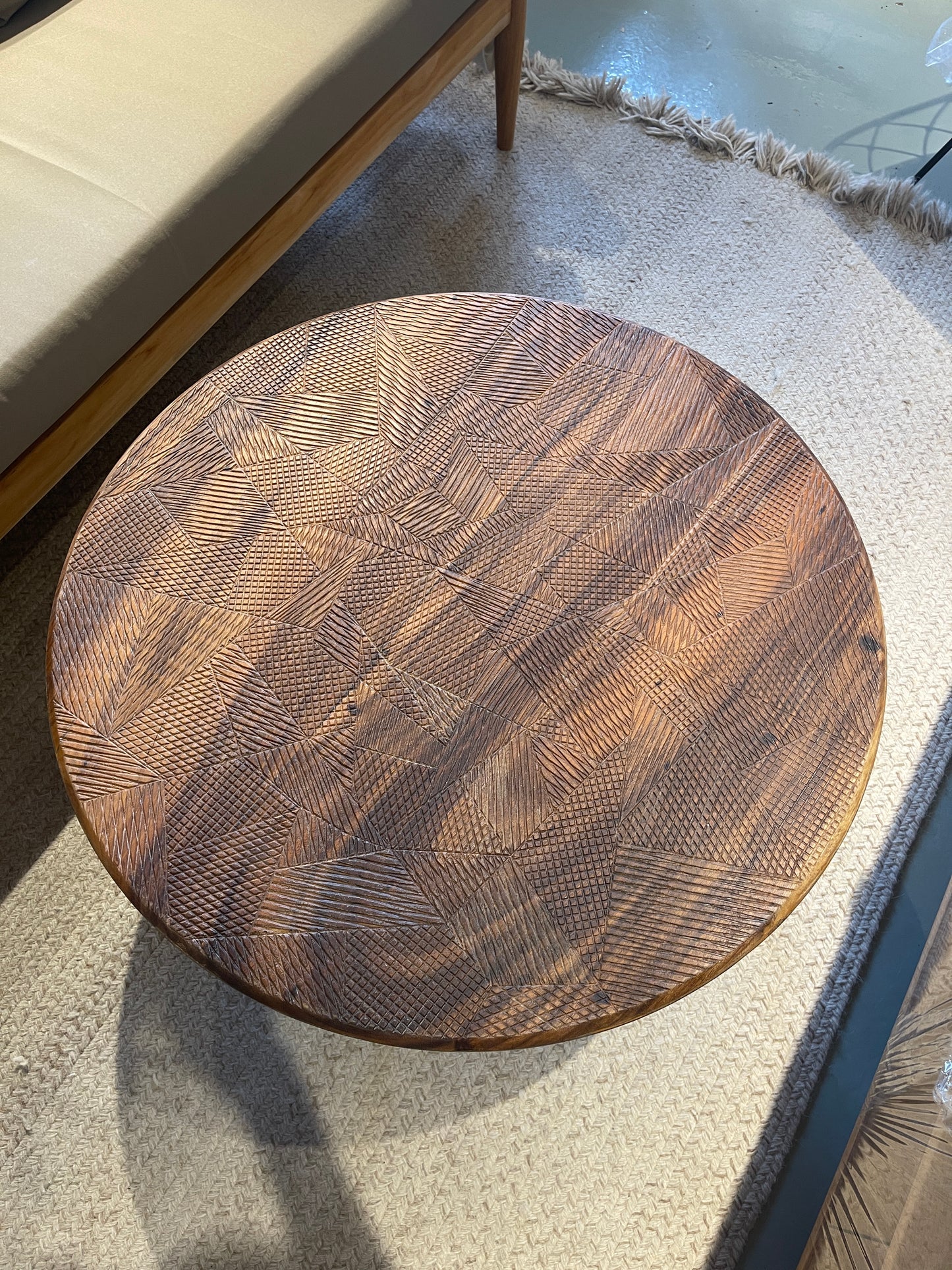 【已售罄】COCOA Large Side Table 印尼雨木雕刻茶几(陳列品出售)