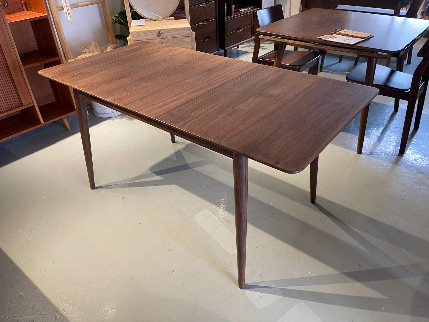 DELIGHT Extendable Table 實木開合餐枱 (可訂造,亦可改為固定餐枱)