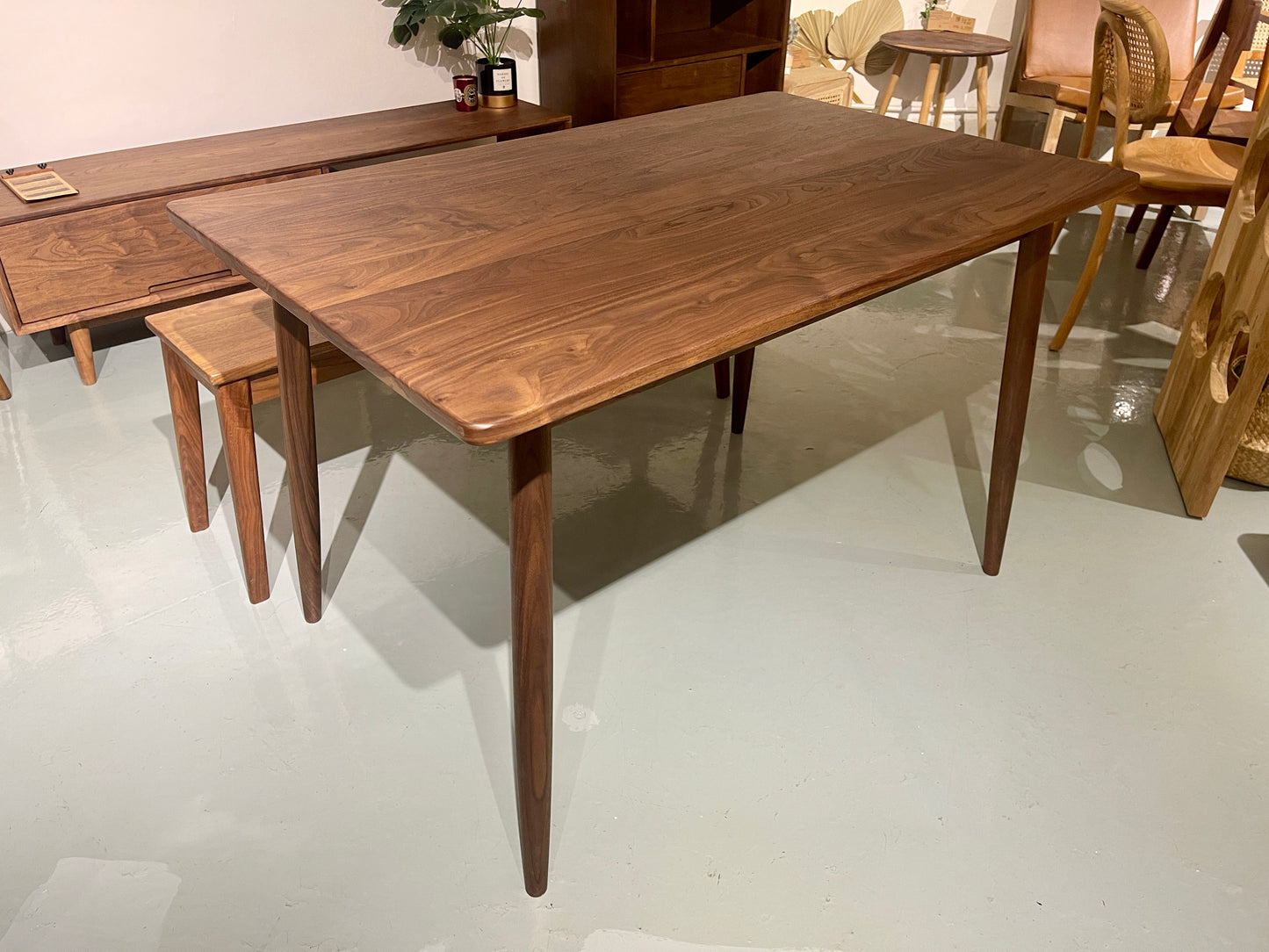【Sold】SIMPLY Edge Dining Table (*Display Sale)