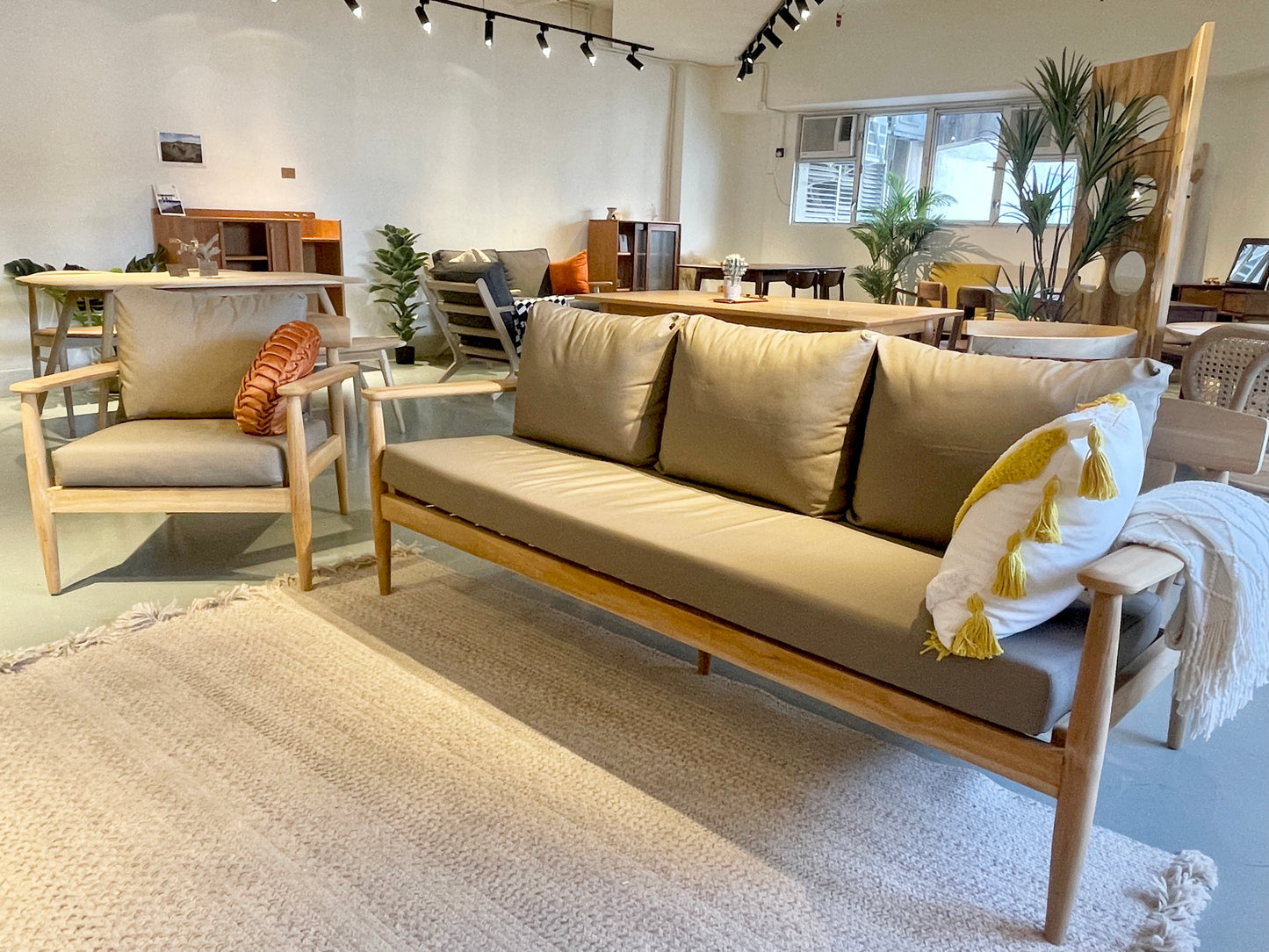 【已售罄】PETI Teak 3-seater Sofa 印尼柚木三座梳化(陳列品出售)