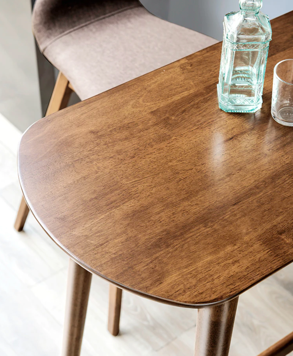 VARIETY Bar Table with Hooks 實木掛鉤吧枱