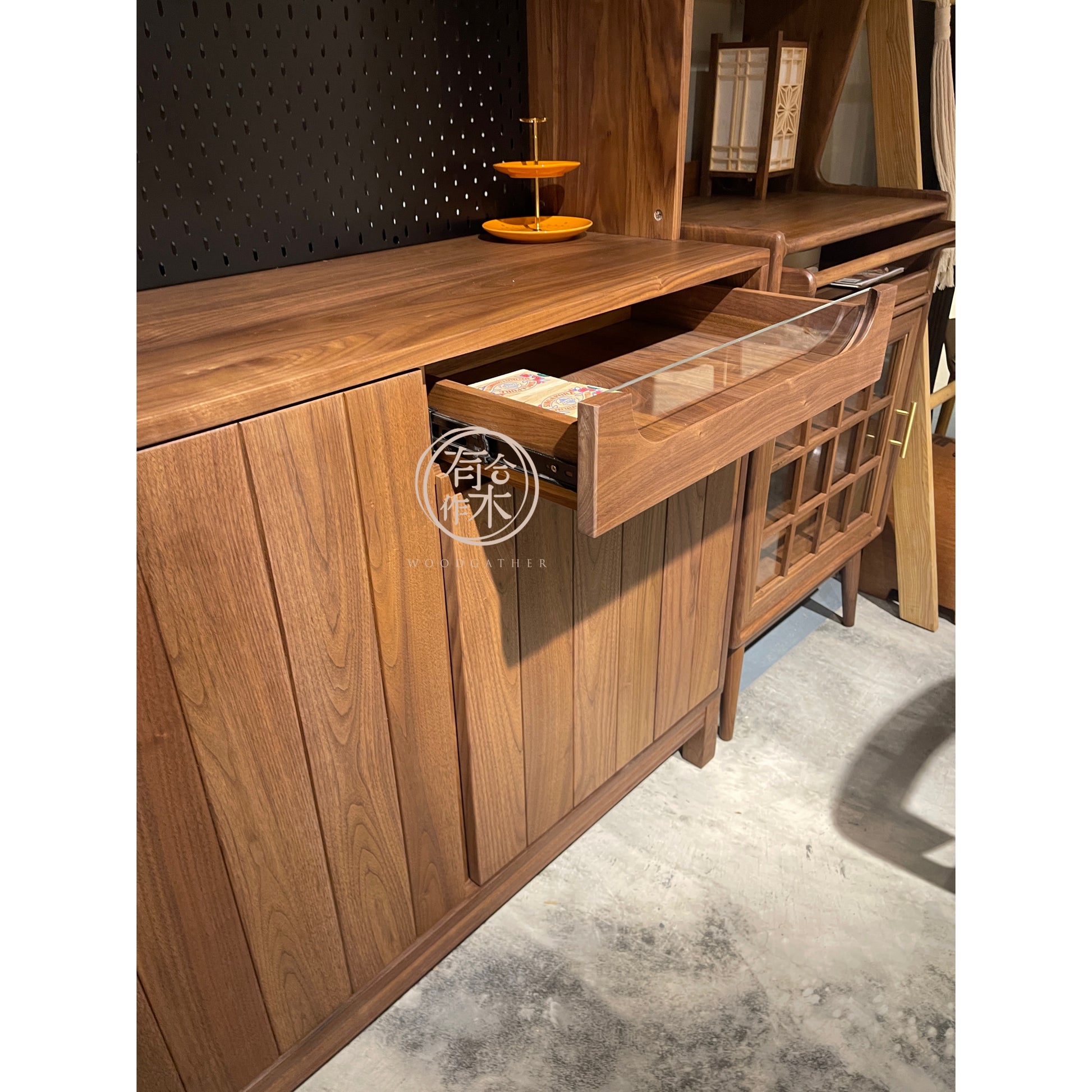 DELIGHT High Sideboard 02 實木高餐邊櫃(可訂造)| WOODGATHER 有木合作