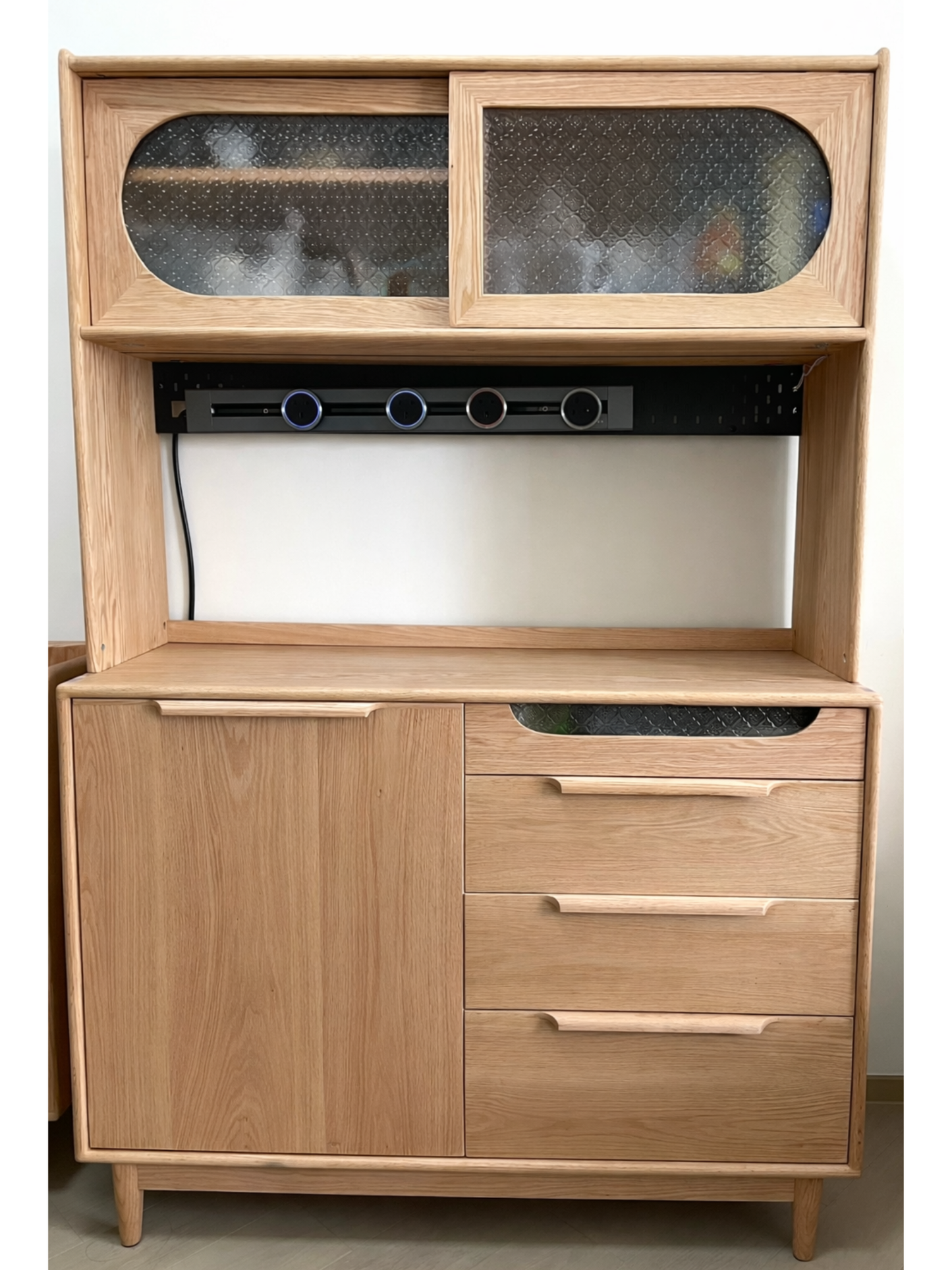 ［訂造案例］實木高餐邊櫃08