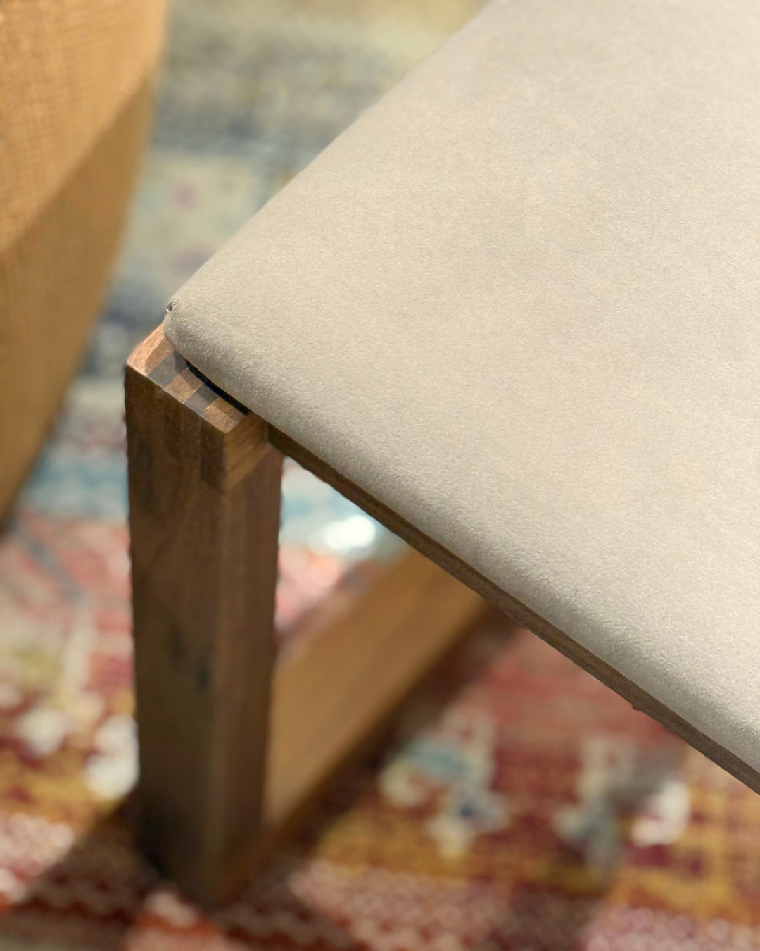 SIMPLY Stool with Cushion 實木腳踏凳仔
