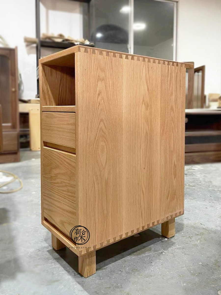 [Customized Case] ​​Solid Oak Bedside Table