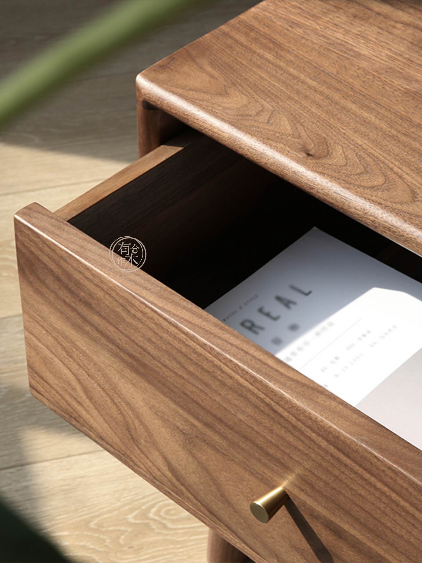 SIMPLY Bedside Cabinet 01 實木床頭櫃（可訂造）