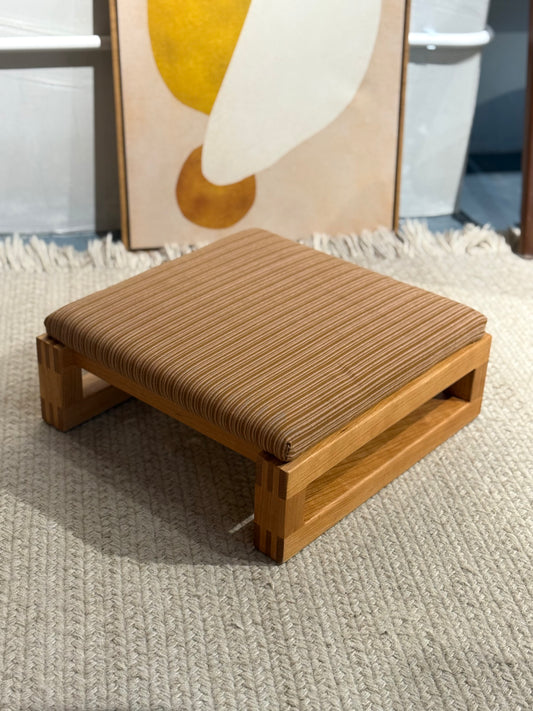 SIMPLY Low Step Stool with Cushion 實木腳踏凳仔