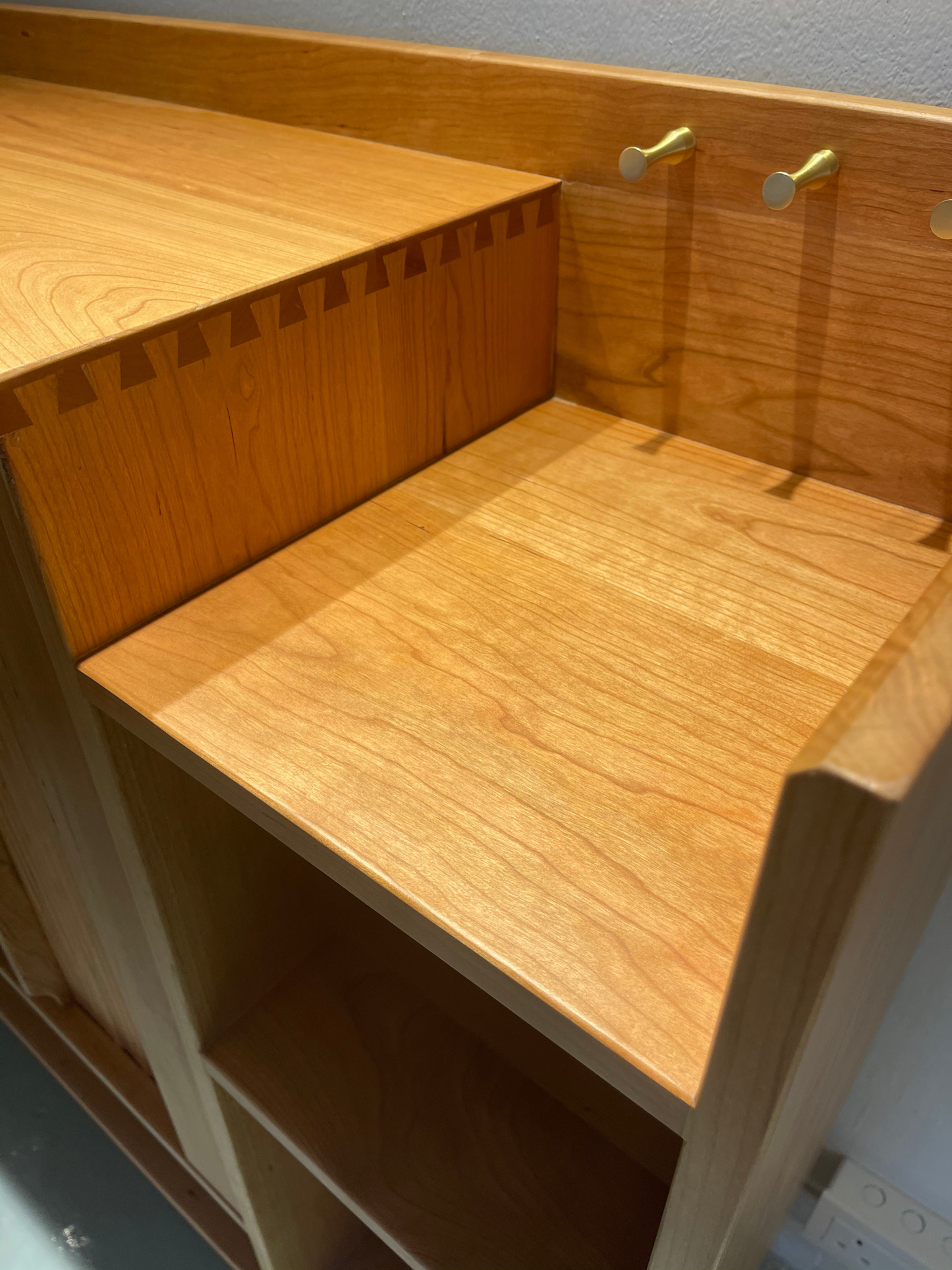SIMPLY Shoe Cabinet 