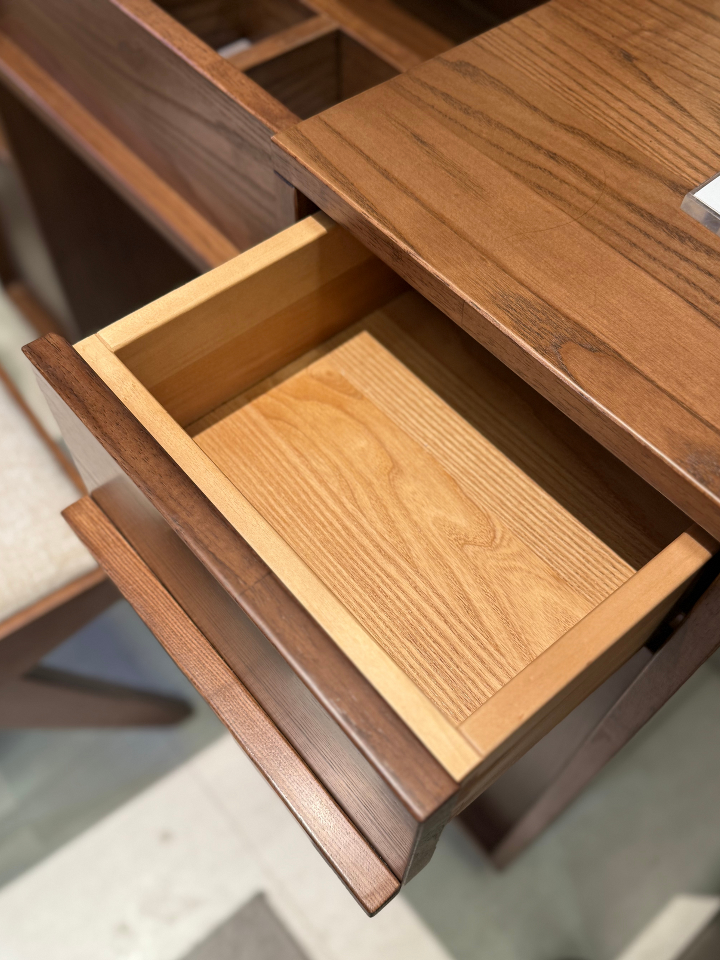 VARIETY-Z Vanity Table 實木梳妝枱