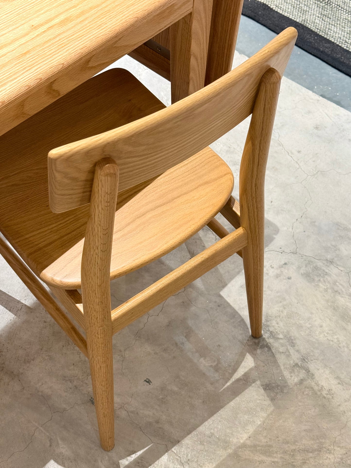 SIMPLY Edge Dining Chair 實木餐椅