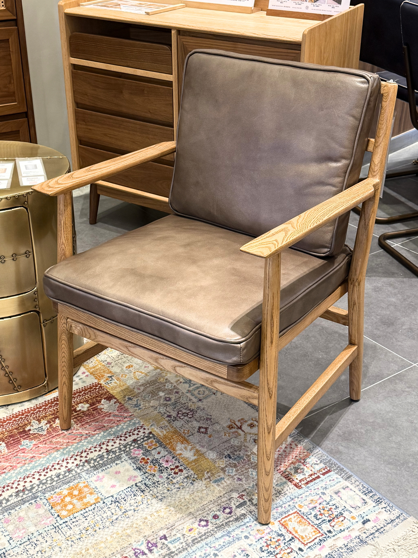 ATELIER Leather Chair 實木真皮椅