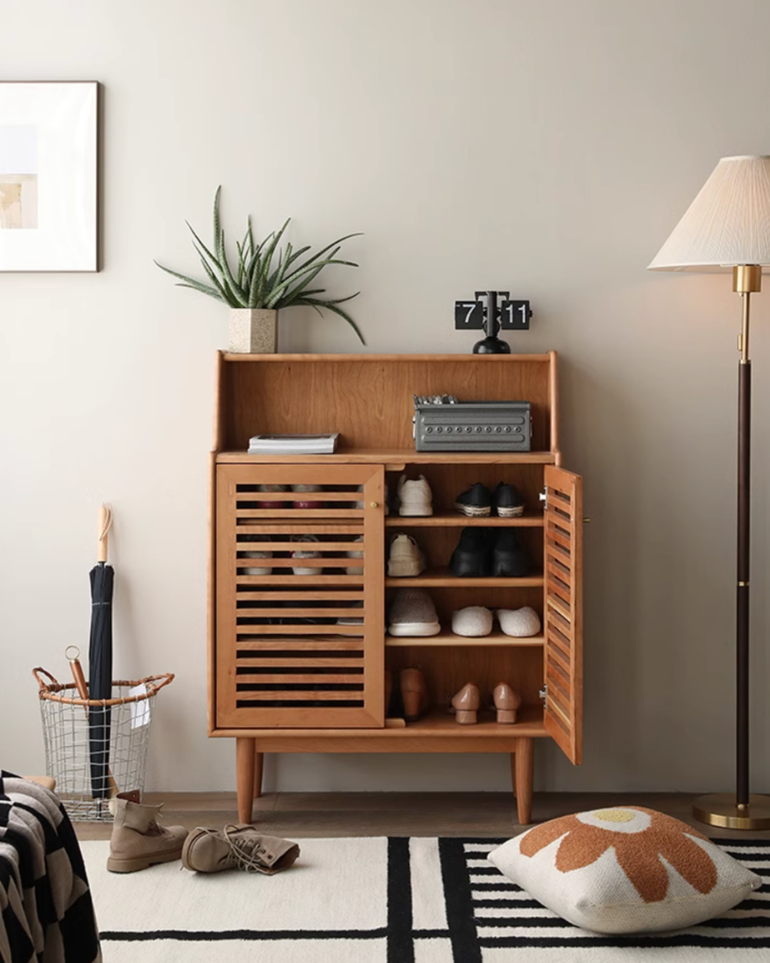 SIMPLY Slatted Shoe Cabinet 實木格柵鞋櫃