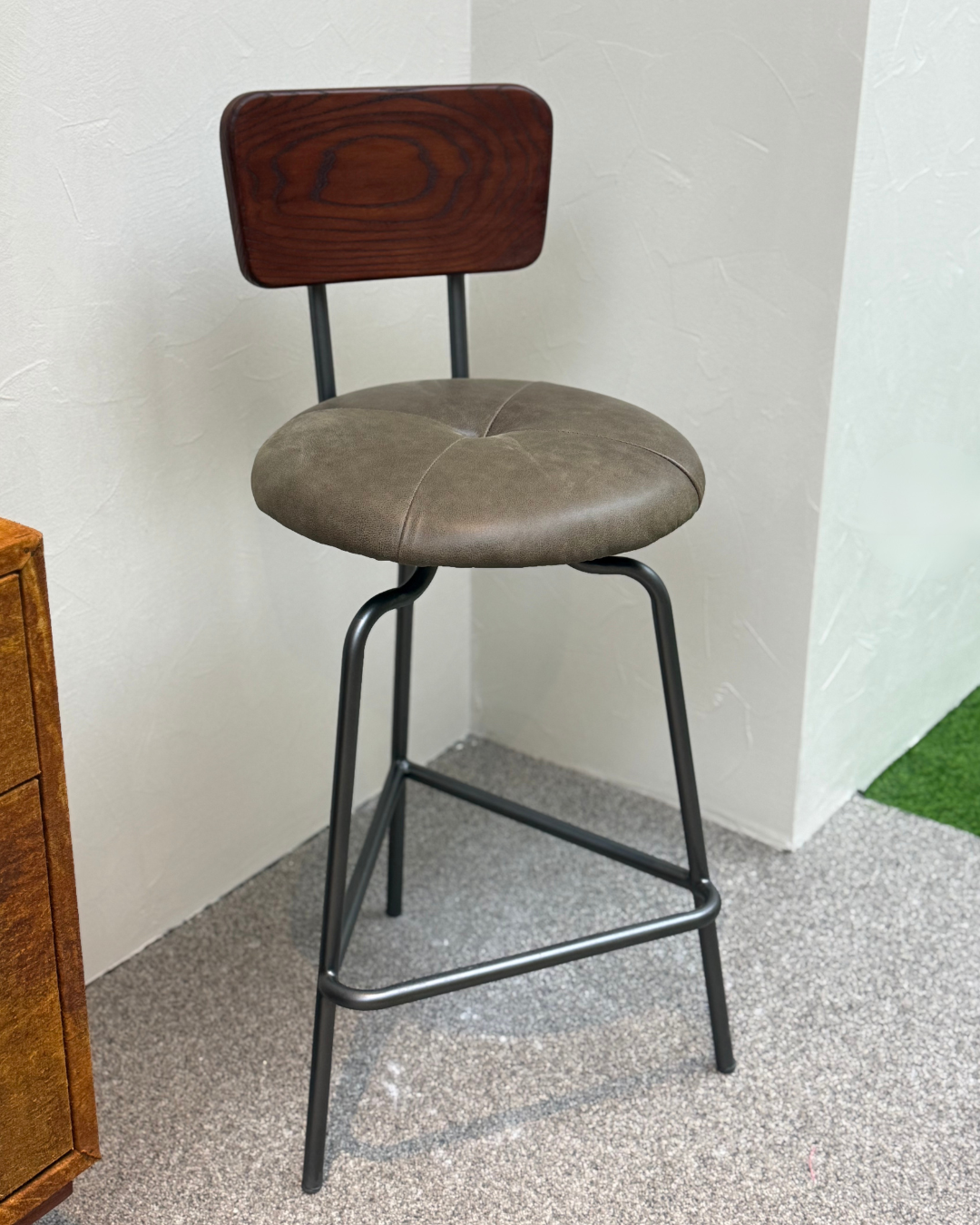 ATELIER Leather Bar Stool 實木真皮鐵藝吧櫈