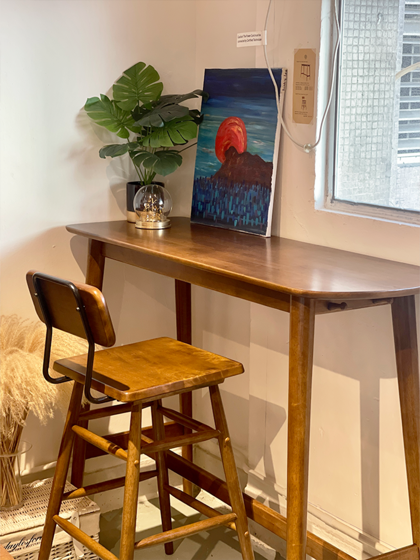 VARIETY Bar Table with Hooks 實木掛鉤吧枱