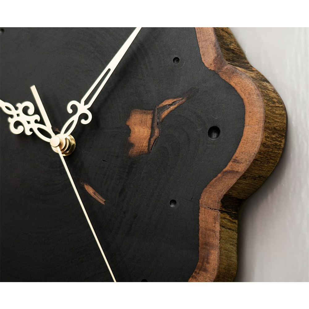 Appreciating wood | Ebony log silent wall clock